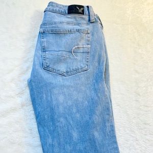 American Eagle Light-wash Jegging